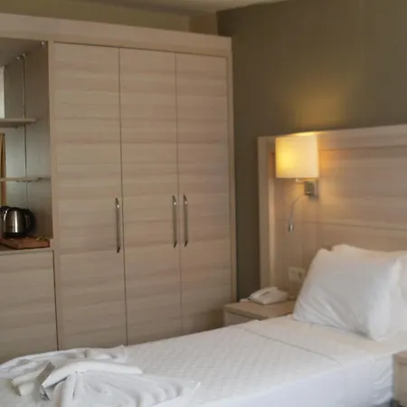 فندق Bay Conti Boutique (adults Only) تورونشْ
