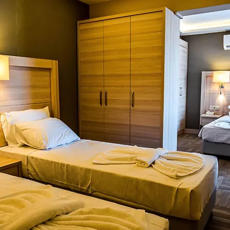 Bay Conti Boutique (adults Only) فندق 2*