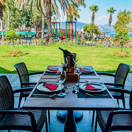 فندق Bay Conti Boutique (adults Only) تورونشْ